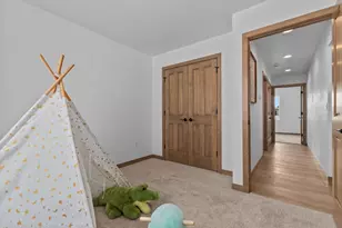 2045 Red Fox Ln, Kaukauna, WI 54130 - Photo 20