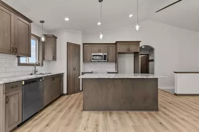 N9254 Homestead Lane, Appleton, WI 54915 - Photo 6
