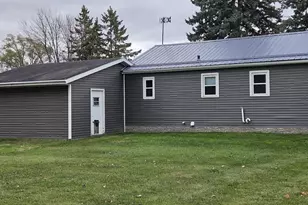 355 SW Ceresco St, Berlin, WI 54923 - Photo 6