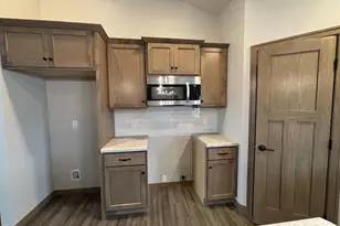 2060 Bear Paw Trail, Kaukauna, WI 54130 - Photo 2