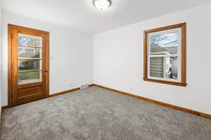 76 W 11th St, Fond du Lac, WI 54935 - Photo 8