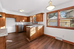 76 W 11th St, Fond du Lac, WI 54935 - Photo 4