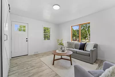 521 E 2nd Street, Kimberly, WI 54136 - Photo 4