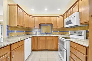 4733 Westbrook Ct, Appleton, WI 54913 - Photo 8