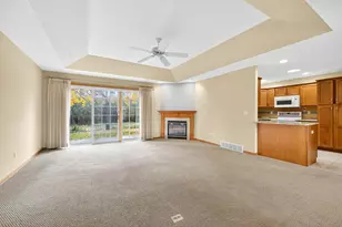 4733 Westbrook Ct, Appleton, WI 54913 - Photo 2