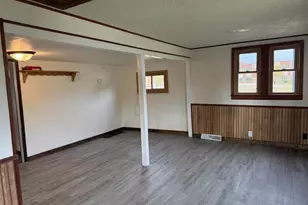 17 W Linwood Ave, Oshkosh, WI 54901 - Photo 10