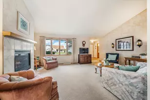 925 Pleasantview Ave, Little Chute, WI 54140 - Photo 8