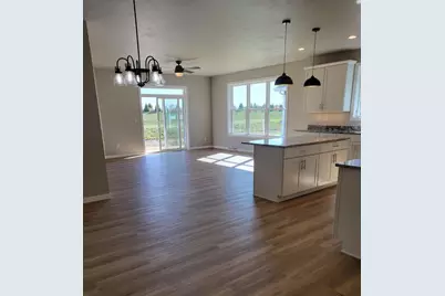 2505 Tipperary Trail, De Pere, WI 54115 - Photo 2