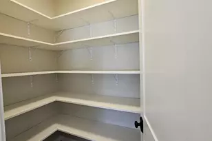 706 Tambour Ct, De Pere, WI 54115 - Photo 6