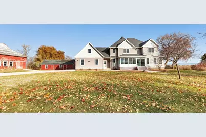 17707 Lakeshore Road, Two Rivers, WI 54241 - Photo 2