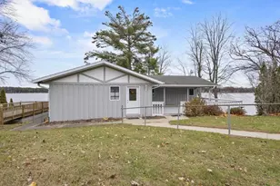 N2646 Rustic Cir, Clintonville, WI 54929 - Photo 4