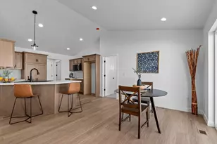 W5604 Tonys Way, Appleton, WI 54915 - Photo 6