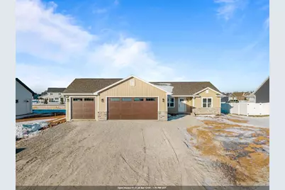 W5604 Tonys Way, Appleton, WI 54915 - Photo 1