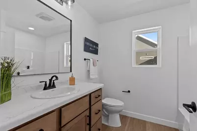 W5604 Tonys Way, Appleton, WI 54915 - Photo 24