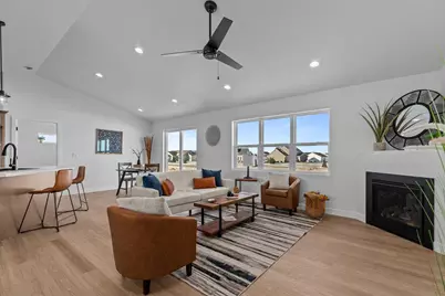 W5604 Tonys Way, Appleton, WI 54915 - Photo 4