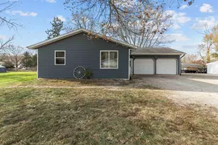 187 Greenwood St, Berlin, WI 54923 - Photo 1