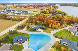 837 Rivers, De Pere, WI 54115 - Photo 2
