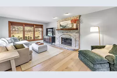 2074 Bradbury Lane, Green Bay, WI 54313 - Photo 6