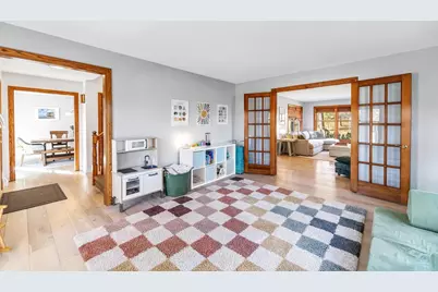 2074 Bradbury Lane, Green Bay, WI 54313 - Photo 8