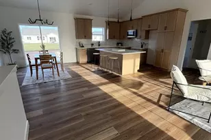 N9262 Anton St, Appleton, WI 54915 - Photo 4