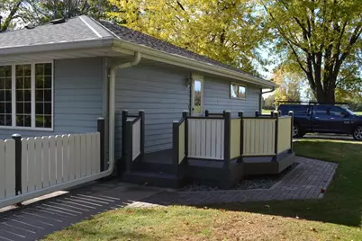 3856 Knapp Street, Oshkosh, WI 54902 - Photo 10