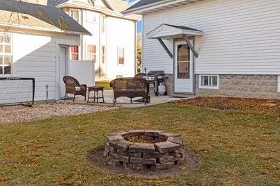 45 N 6th Street, Hilbert, WI 54129 - Photo 8