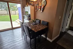 807 E Linden Ave, Manitowoc, WI 54220 - Photo 4