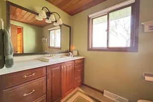 1553 Rustic Ridge Ct, Green Bay, WI 54311 - Photo 18