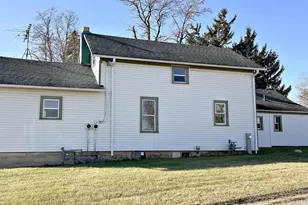 N2119 Bay De Noc Rd, Menomonie, MI 49858 - Photo 4