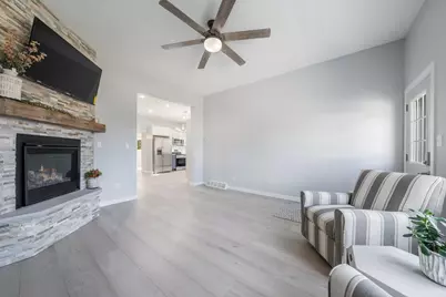 303 S 1st Avenue, Winneconne, WI 54986 - Photo 10