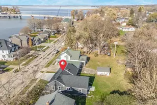 303 S 1st Ave, Winneconne, WI 54986 - Photo 38