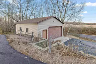 W9109 Brazelton Dr, Kewaskum, WI 53040 - Photo 26