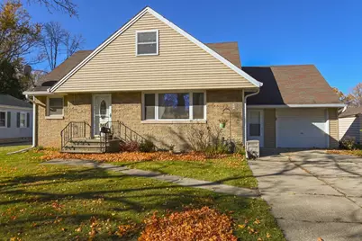 848 Redwood Drive, Green Bay, WI 54304 - Photo 1