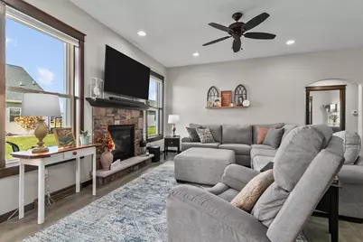 2712 W Fallen Oak Drive, Appleton, WI 54913 - Photo 4