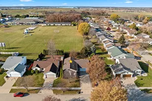 3481 Eichstadt Rd, Oshkosh, WI 54901 - Photo 4