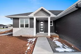 1541 Red Hawk Lndg Trl, De Pere, WI 54115 - Photo 42