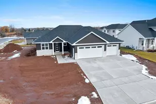 1541 Red Hawk Lndg Trl, De Pere, WI 54115 - Photo 50