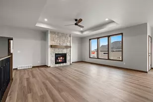 1541 Red Hawk Lndg Trl, De Pere, WI 54115 - Photo 6