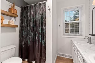 2344 Oakwood Ave, Green Bay, WI 54301 - Photo 22