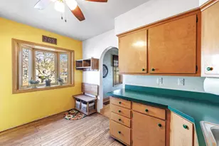 215 Gray St, Green Bay, WI 54303 - Photo 12