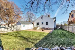 215 Gray St, Green Bay, WI 54303 - Photo 20