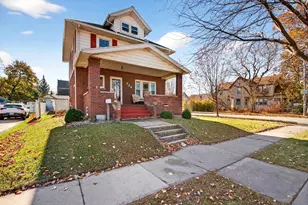 324 E 2nd St, Fond du Lac, WI 54935 - Photo 2