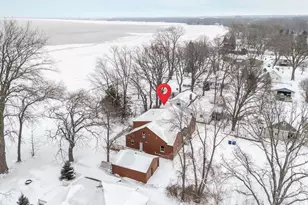 2453 E Shore Dr, Green Bay, WI 54302 - Photo 36