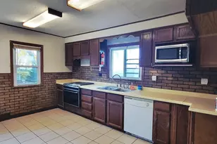 2453 E Shore Dr, Green Bay, WI 54302 - Photo 12