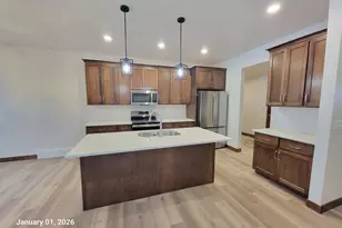 2030 White Dove Ln, Kaukauna, WI 54130 - Photo 2