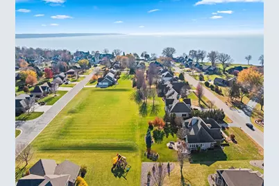 N8426 North Shore Road, Menasha, WI 54952 - Photo 6