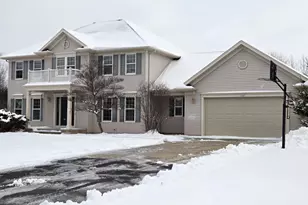 3643 Hickory Ridge Rd, Oshkosh, WI 54904 - Photo 1