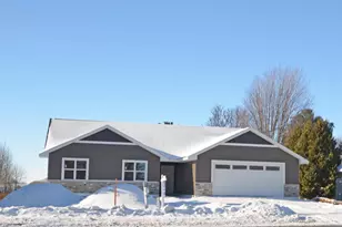 470 Huron Rd, Green Bay, WI 54311 - Photo 2