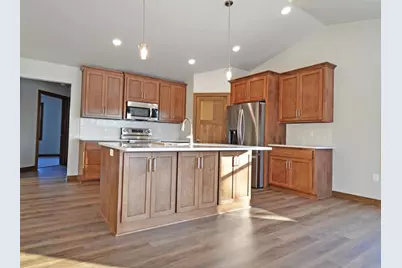 470 S Huron Road, Green Bay, WI 54311 - Photo 6