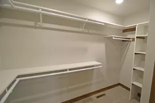 470 S Huron Rd, Green Bay, WI 54311 - Photo 16